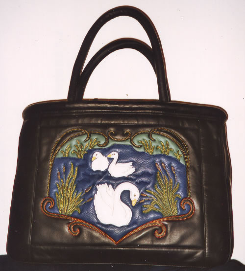 handtasche_trachtenmotiv_leder_1